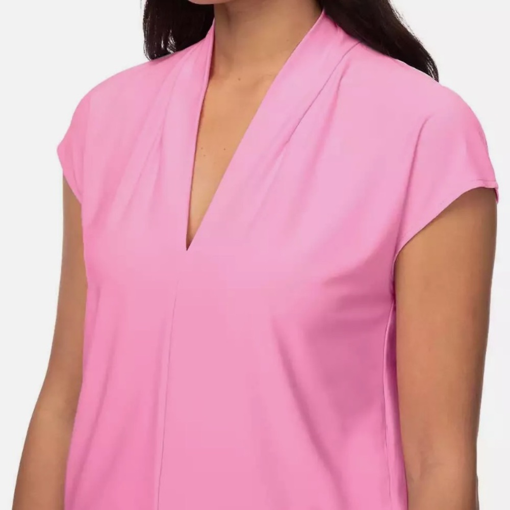NWT Buffalo Ladies' V-Neck Short Sleeve Blouse